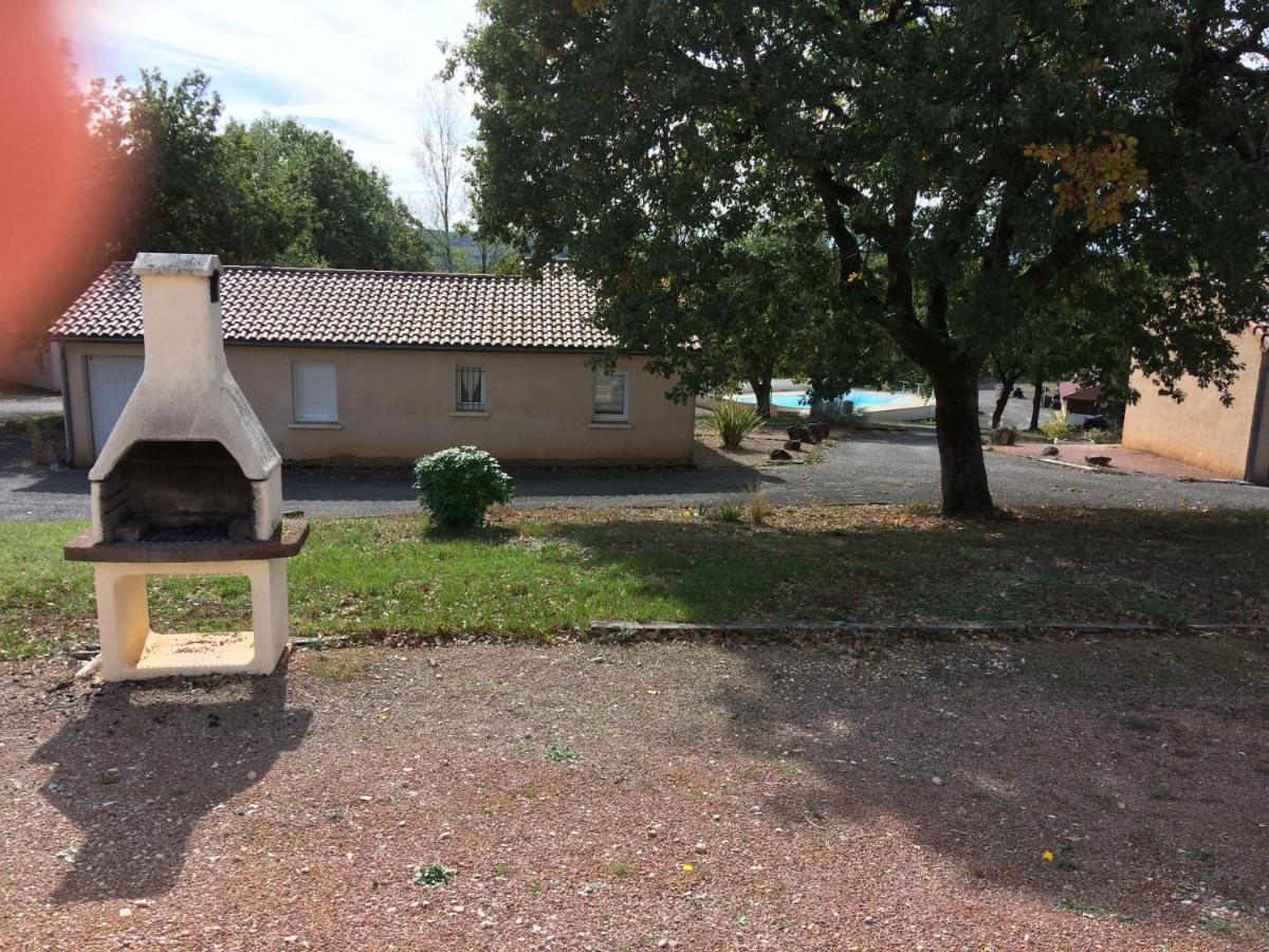ホテル Les Sentiers Du Causse Lentillac du Causse エクステリア 写真