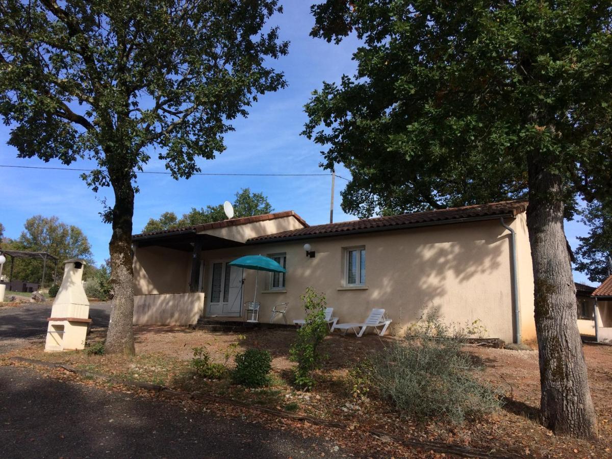 ホテル Les Sentiers Du Causse Lentillac du Causse エクステリア 写真